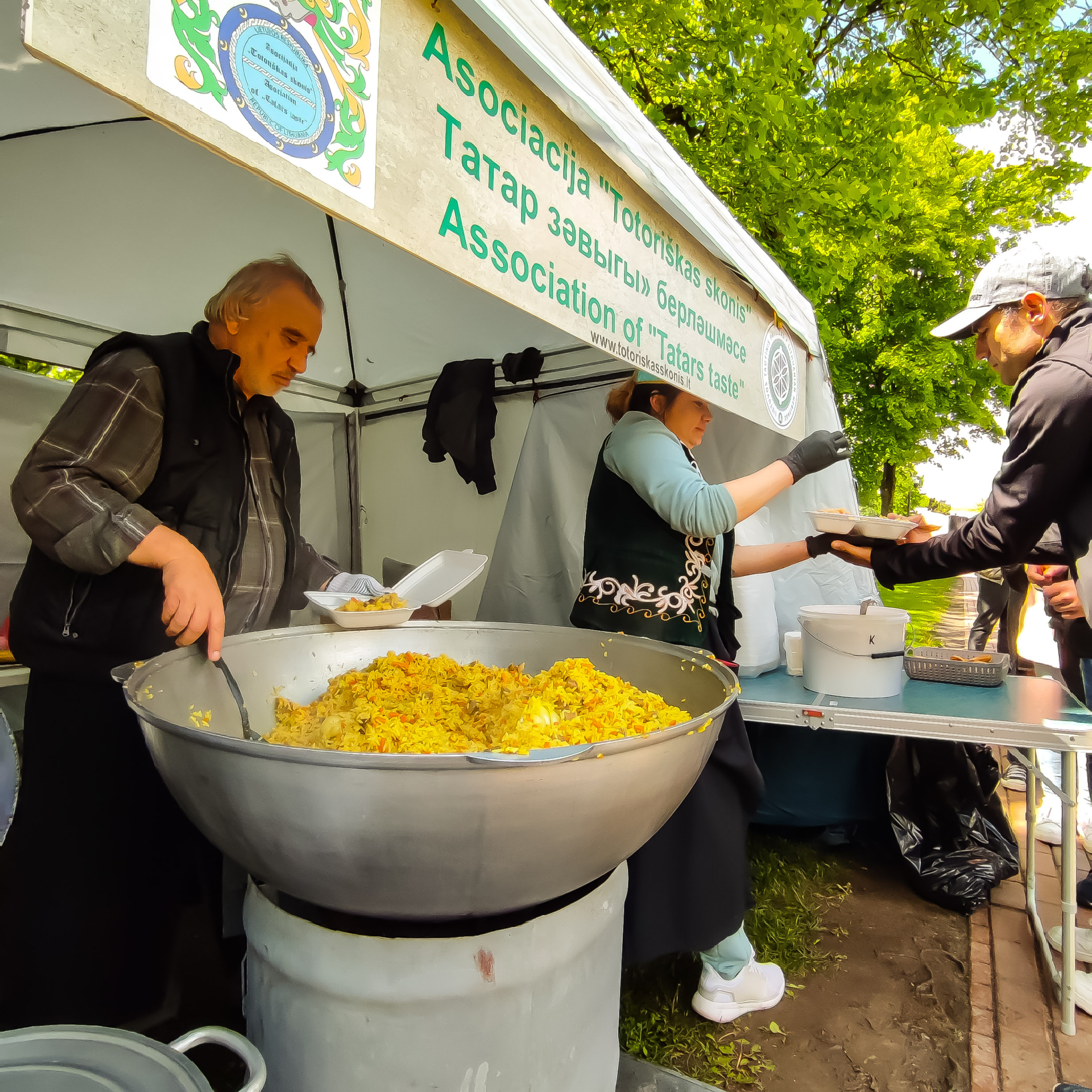 Totorių kulinarinis paveldas pristatytas Etnožaidynėse Naisiuose